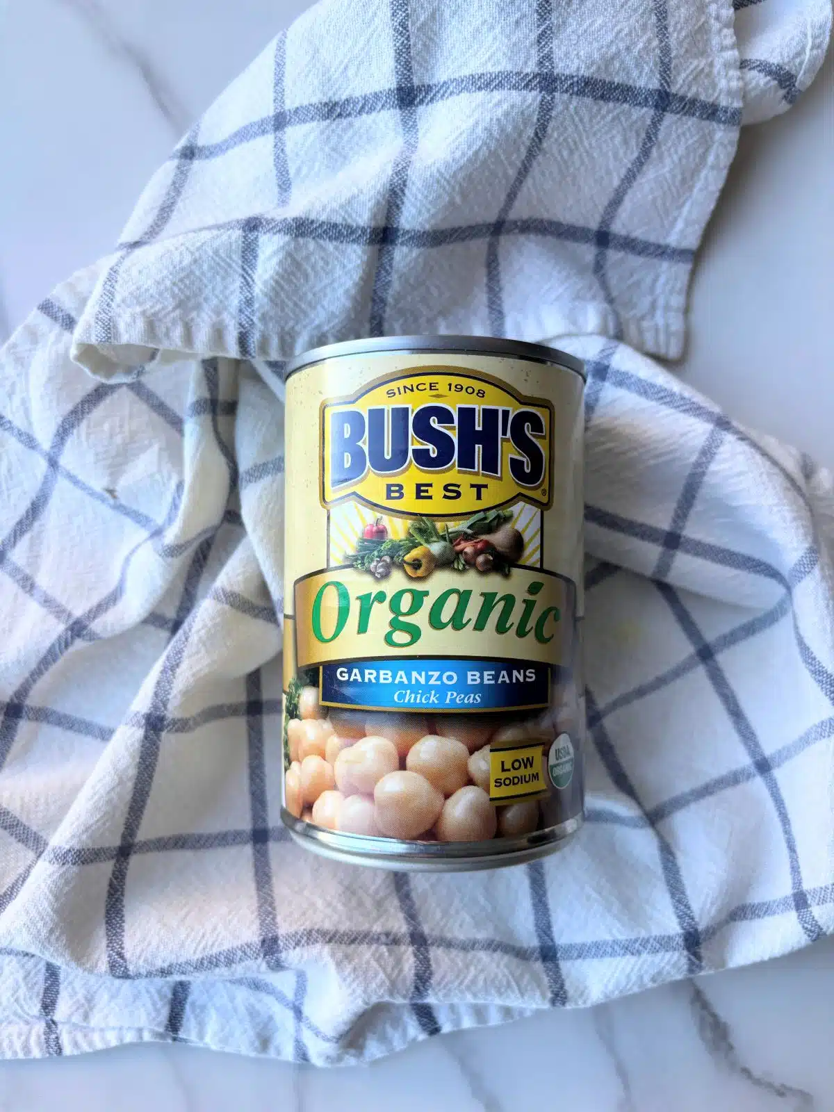 Canned chickpeas or garbanzos beans